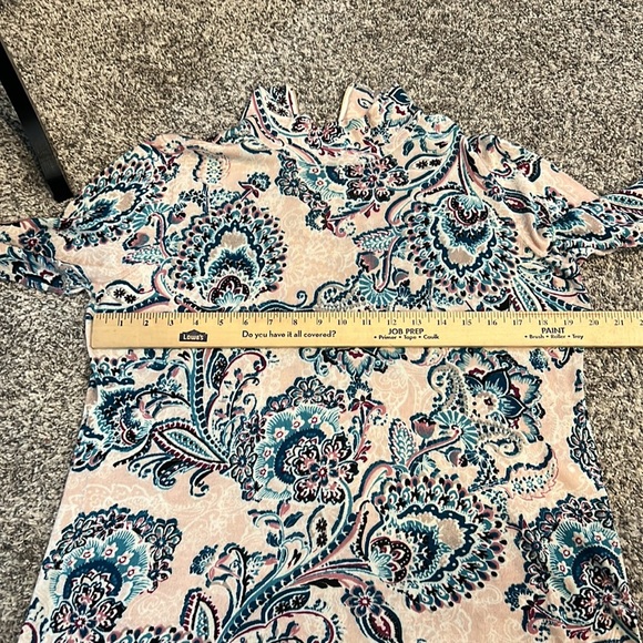 🪷 Chicos size 2 shirt 🪷 - Picture 4 of 11